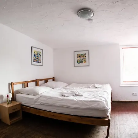 Bauer Schmidt Bauer's Budget-hotel 3*