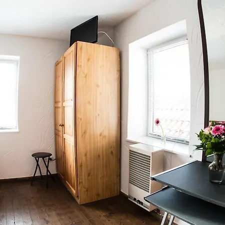 Bauer Schmidt Bauer's Budget-hotel 3*