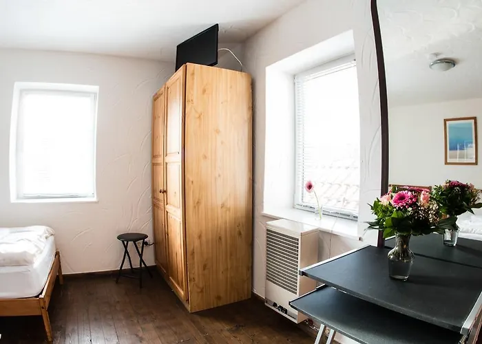 Bauer Schmidt Bauer's Budget-hotel 3*